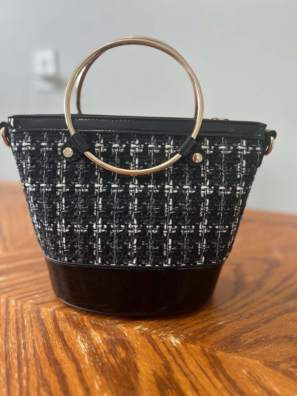 Bags & Purses - Picture 3 of 5